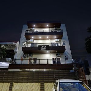 Super Collection O Sector 55 Noida Near Noida Stadium